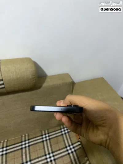 سلام عليكم A17 جديد للبيع سعر 1200قبل النقاش تلفون جديد قاعد للبيع او تبديل بي آيفون أو نزيد فرق 4