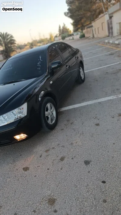 Hyundai Sonata SE 4