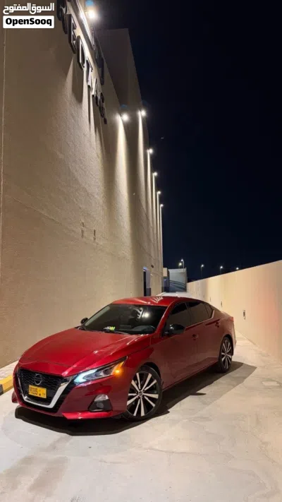Nissan Altima SR 3