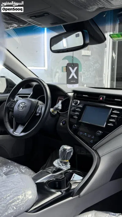 Toyota Camry SE 2