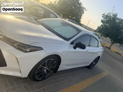 تويوتا افالون Limited 2