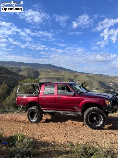 Toyota Hilux Standard 4