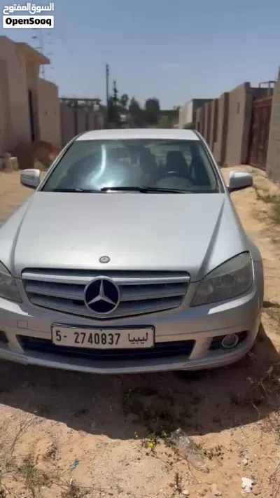 مرسيدس بنز الفئة-C C 200 2