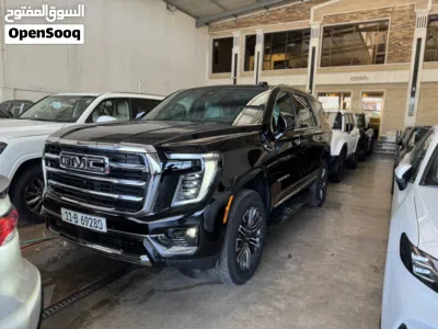 GMC Yukon Denali 2