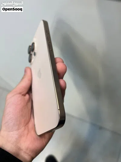 Iphone 16 pro max 3