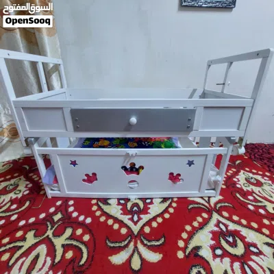 السلام عليكم سرير هزاز نضيف جدا 2