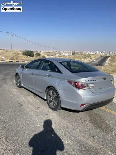 Hyundai Sonata Limited 3