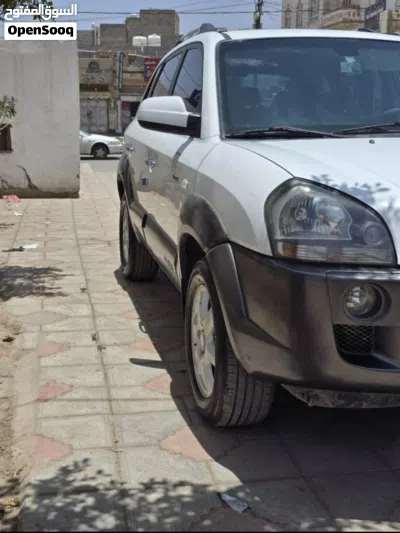 Hyundai Tucson GLS 2