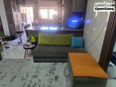 طقم كنب مستعمل قابل للتفاوض 2