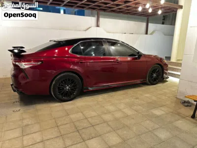 Toyota Camry SE 4