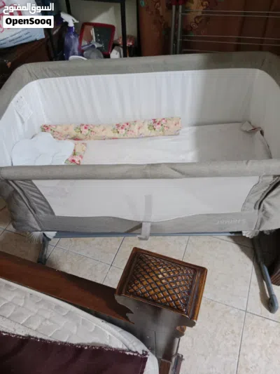 baby bed not used much in good condition 4