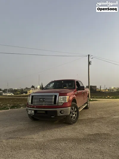 Ford F-150 XLT 4