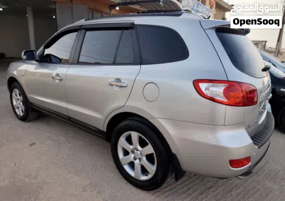 Hyundai Santa Fe Limited 4