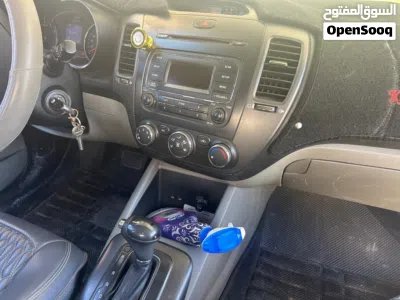 Kia Cerato Standard 2