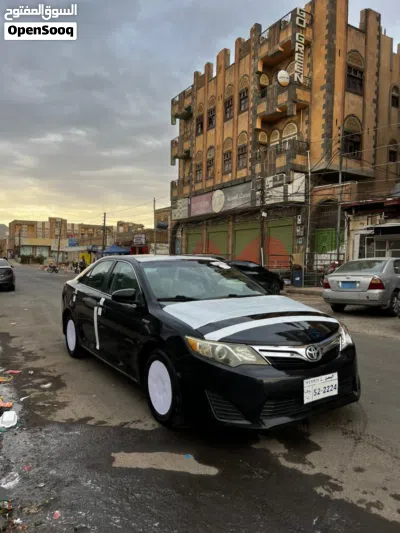 Toyota Camry LE 2