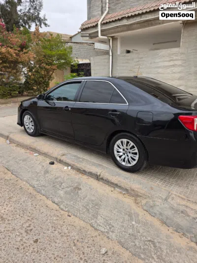 Toyota Camry XLE 2