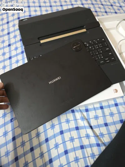 Matepad Pro 12.2 with 100W Charger & Keyboard 4