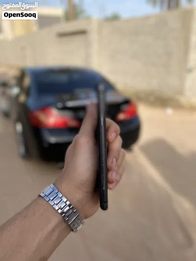 ايفون 11 للبيع 3