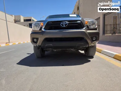 Toyota Tacoma SR5 2