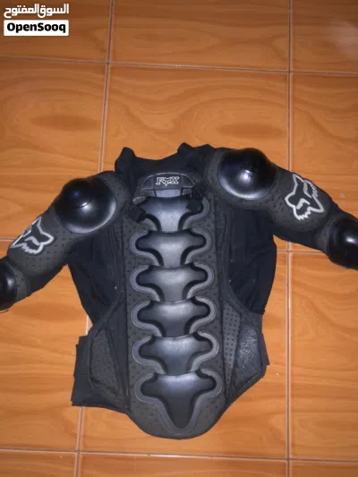 جاكيت دراجة fox taitan sport racing مستعملة مرة واحد لا يوجد اي خدش او ضرر 4