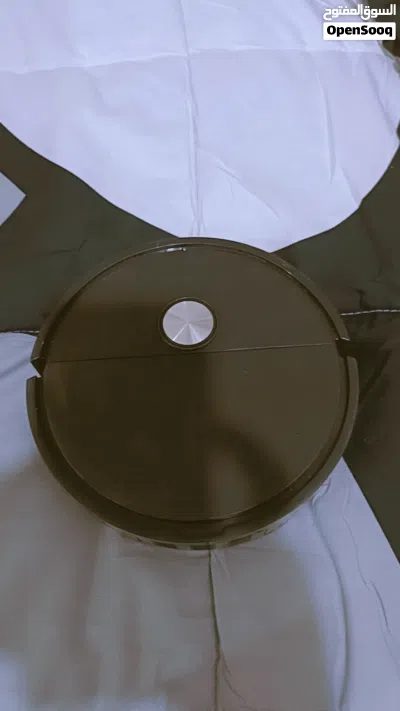 مكنسة ربوت تعمل ع باتري 4