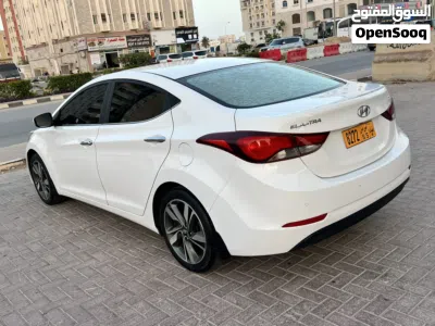 Hyundai Elantra GLS 3