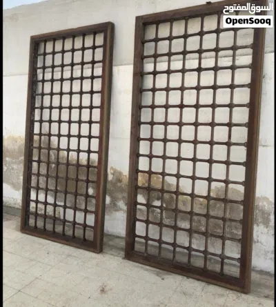 شباك شيش خشب موقانو Mahogany Wooden Shutter Window 2