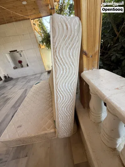 فرشات زمبركيه نوعيه ممتازه بحاله الجديد عدد2مقاس مفرد ونص 3