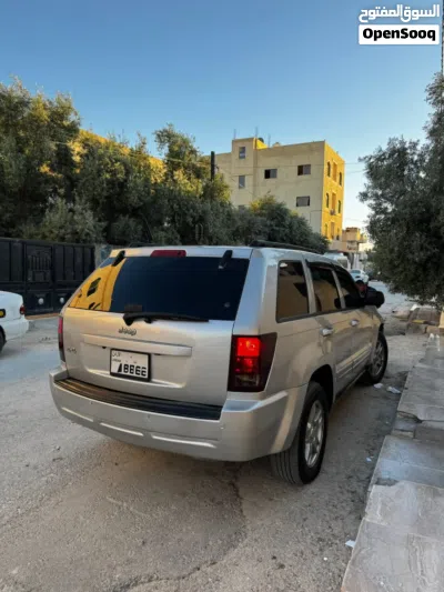 Jeep Grand Cherokee Laredo 4