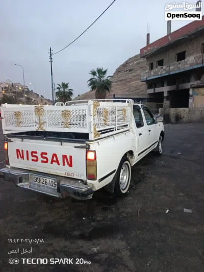 نيسان داتسون 4