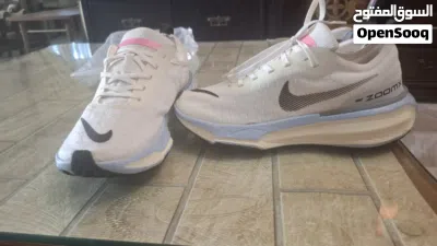 ORIGINAL NIKE ZOOM-X INVINCIBLE ضاحية الرشيد RUN 03 2