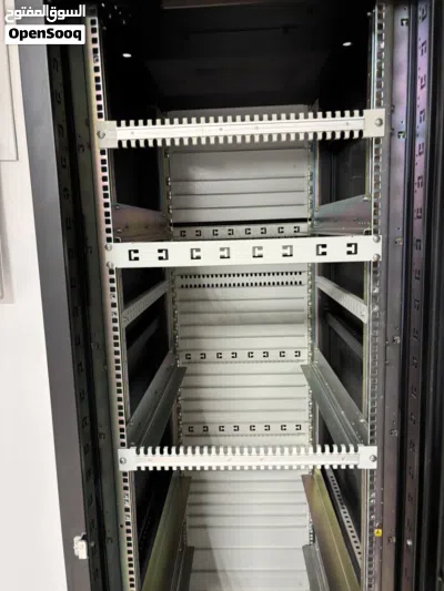 Rack 42U راك سيرفرات 4
