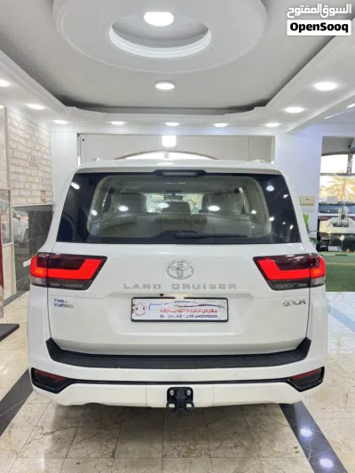 تويوتا لاند كروزر GXR 4