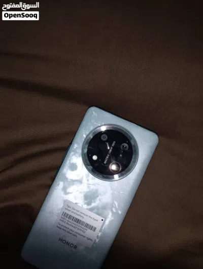 جوال نظيف ما كمل سنه فيه خدوش بسيطه جدا جدا لا تلحظ 2