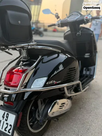 Vespa gts super 300 4