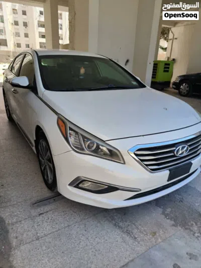 Hyundai Sonata Sport 4