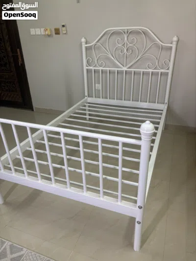 سرير مع دوشق 4
