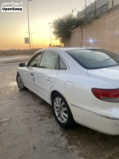 Hyundai Azera Standard 4
