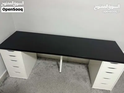 مكتب ايكيا ikea بحالة الجديد تماما للبيع 2