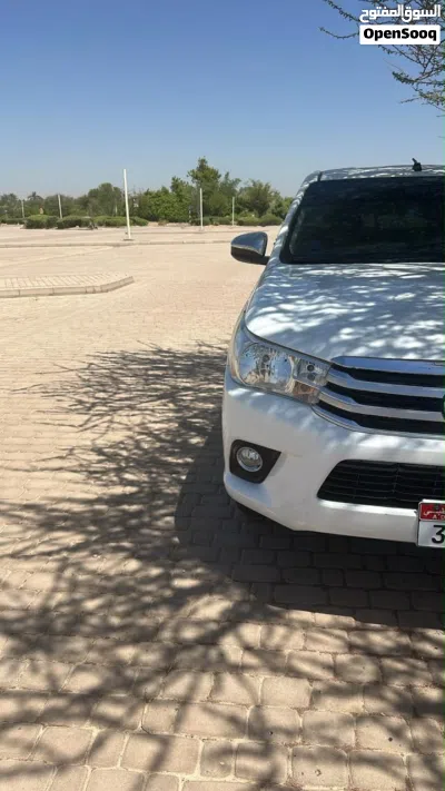 Toyota Hilux Standard 3