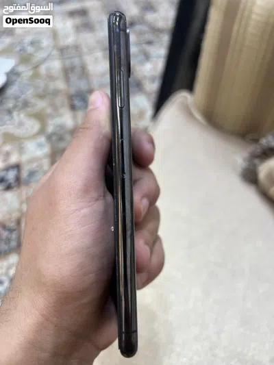 ايفون xsmax نظيف مامفتوح اقره الوصف 4