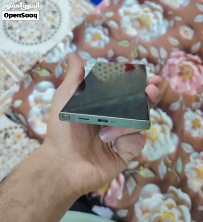سامسونج S24 الترا مستعمل بحالة ممتازة 3
