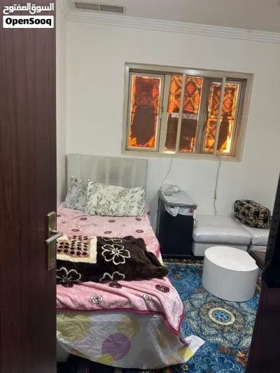 غرفه مفروشه في السالميه قطعه 12 خلف ابوالعبد للايجار المؤقت 5 اشهر داخل شقه نظيفه مؤسسه بالكامل 2