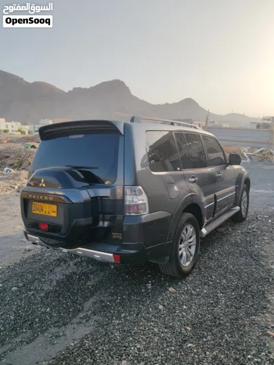 ميتسوبيشي باجيرو GLS 3
