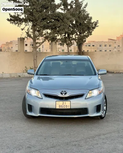 Toyota Camry LE 2