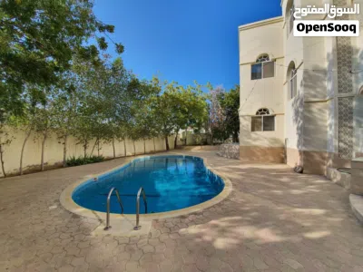 Beautiful Villa in Qurum for rent 5 minutes walk to the beach and Qurum Park 3