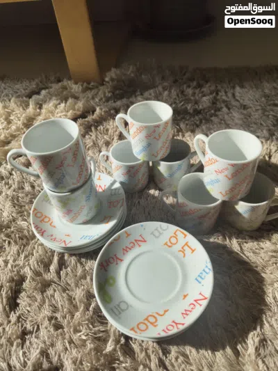 Cups and plates 4