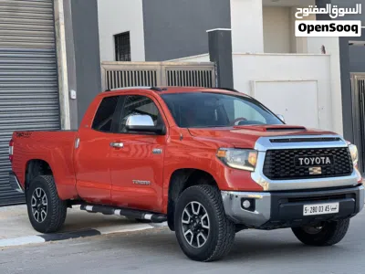 Toyota Tundra SR5 4
