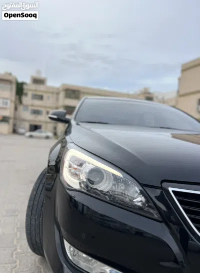Kia Cadenza Limited 4