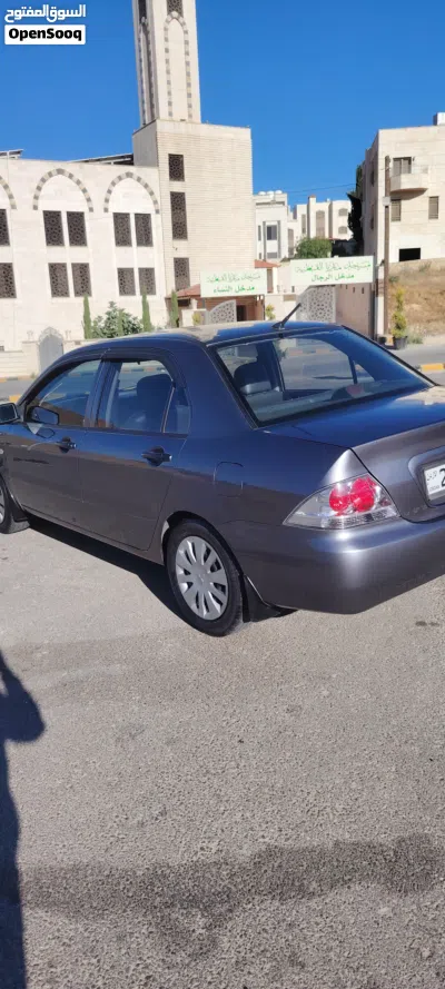 Mitsubishi Lancer GL 2